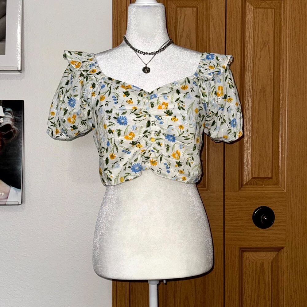 Japna Crop Top Women's Medium Cream Floral Print Puff Sleeve Ruffled Shoulders